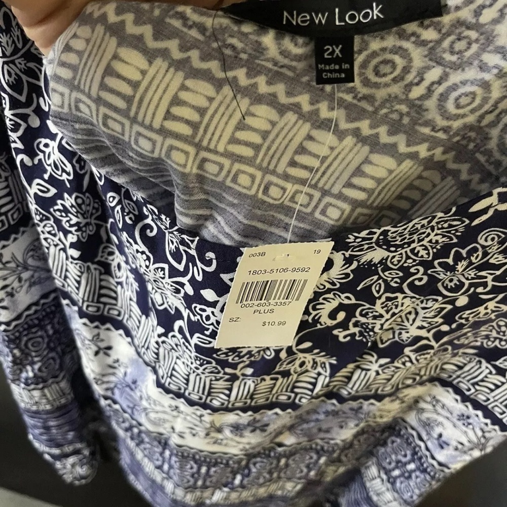 NWT New Look 2XL Blouse Top Short Sleeves cropped - Picture 3 of 4